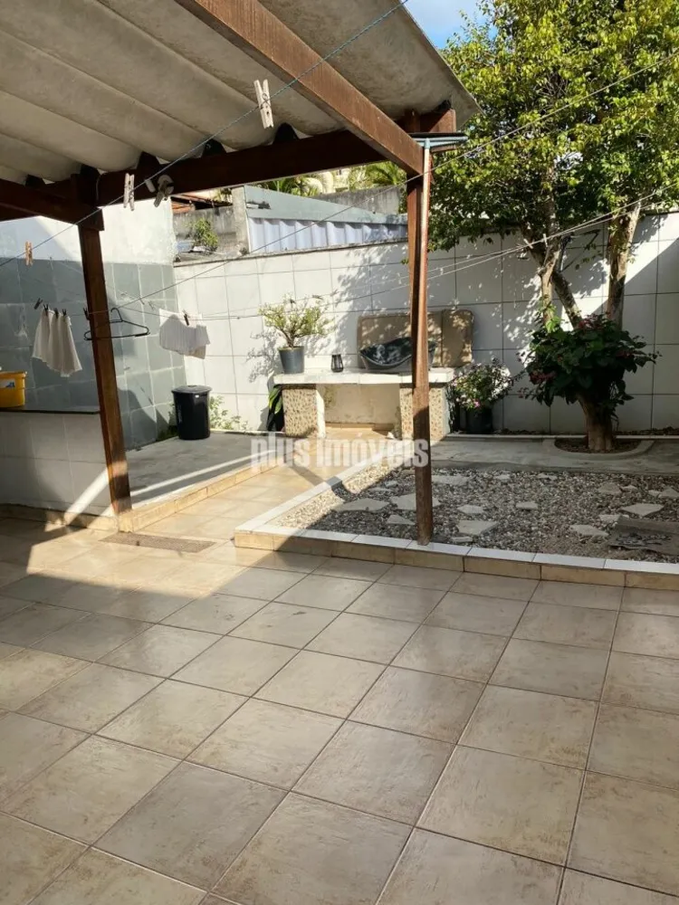 Casa, 3 quartos, 210 m² - Foto 1