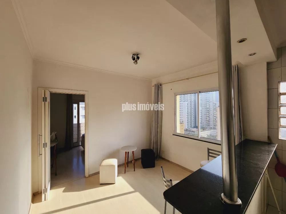 Apartamento à venda com 1 quarto, 34m² - Foto 1