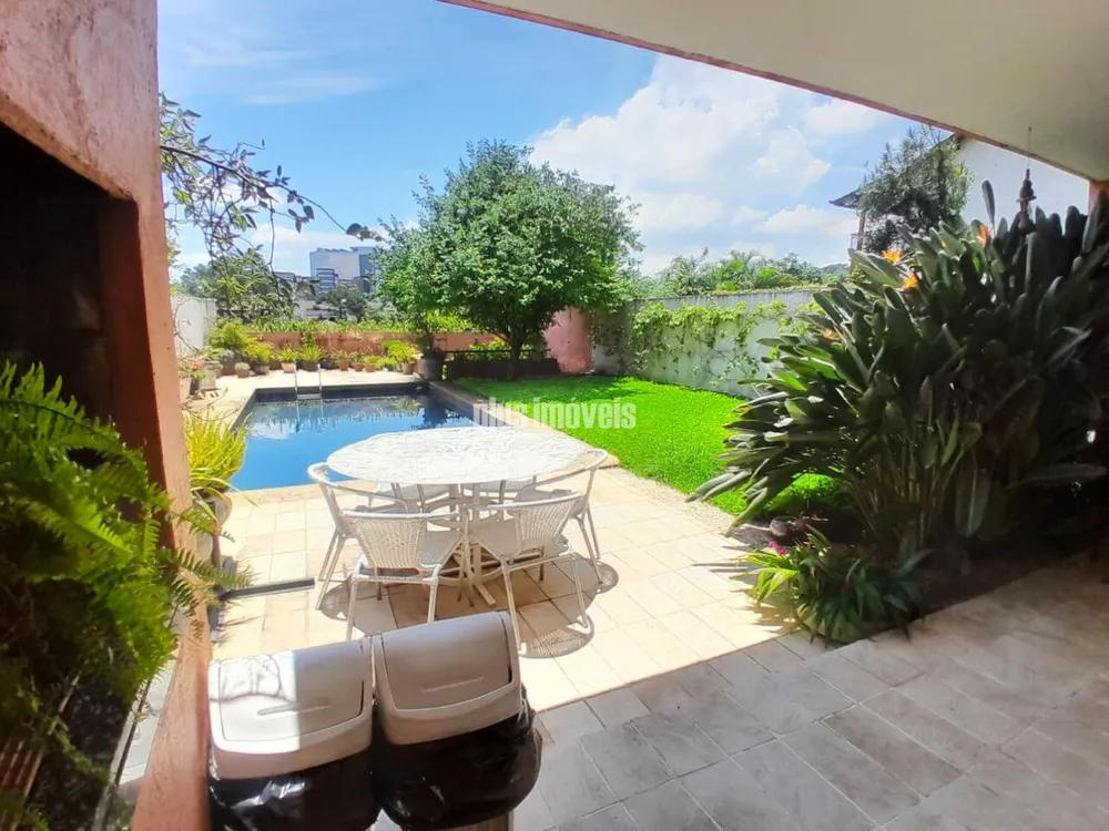 Casa, 3 quartos, 408 m² - Foto 1