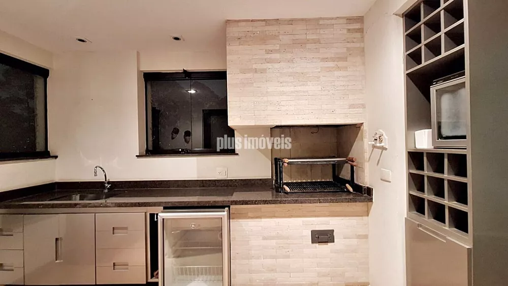 Apartamento à venda com 3 quartos, 200m² - Foto 5