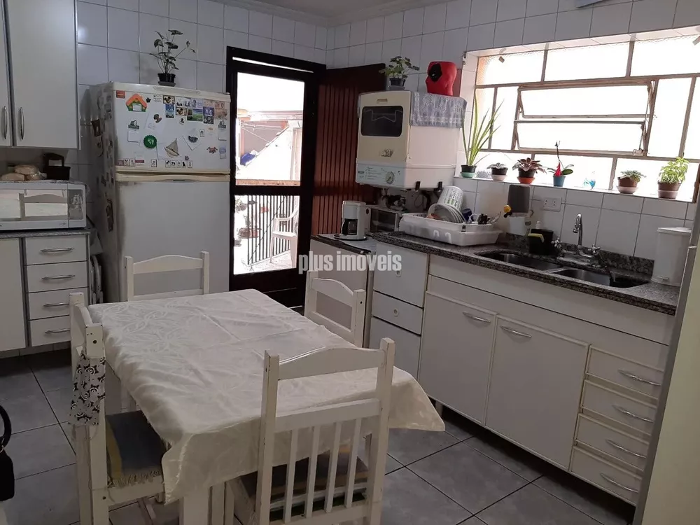 Casa à venda com 3 quartos, 125m² - Foto 2