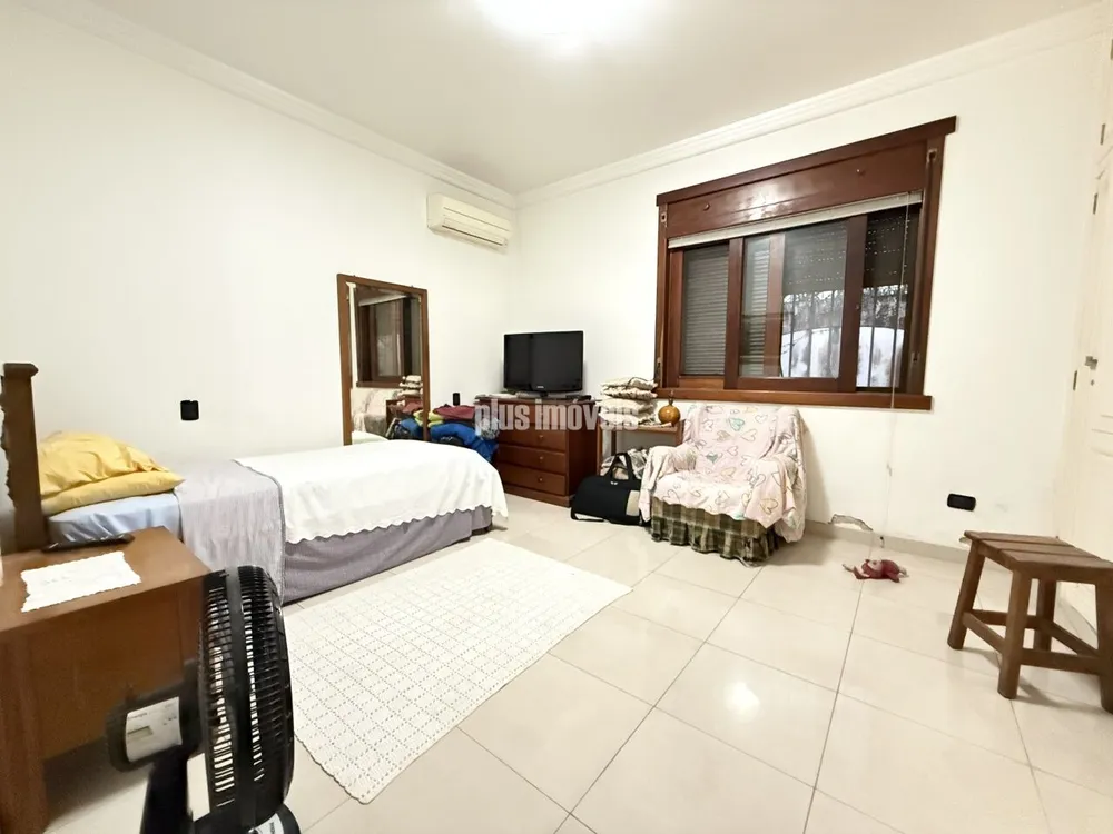 Casa, 3 quartos, 251 m² - Foto 2