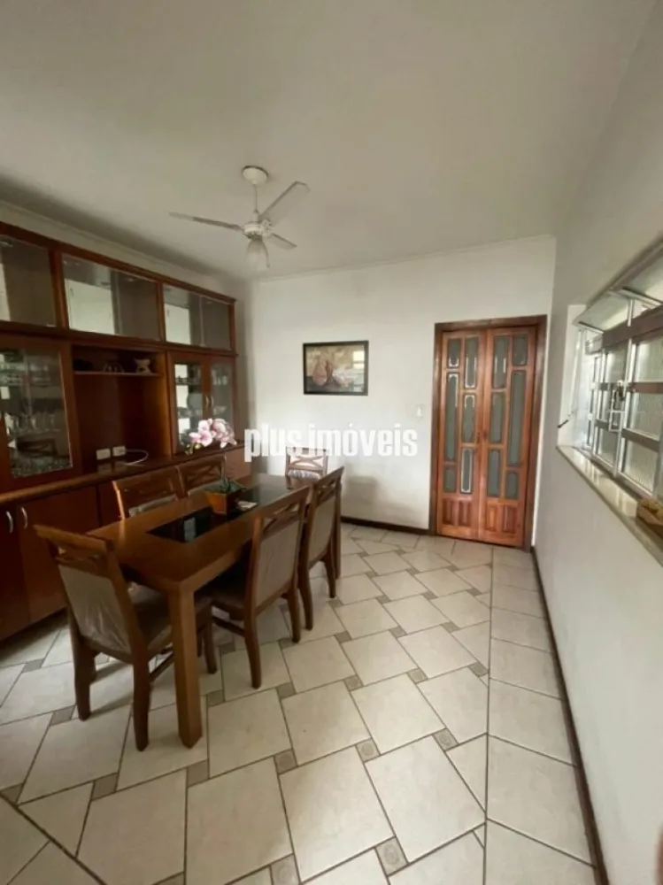 Casa, 4 quartos, 222 m² - Foto 2