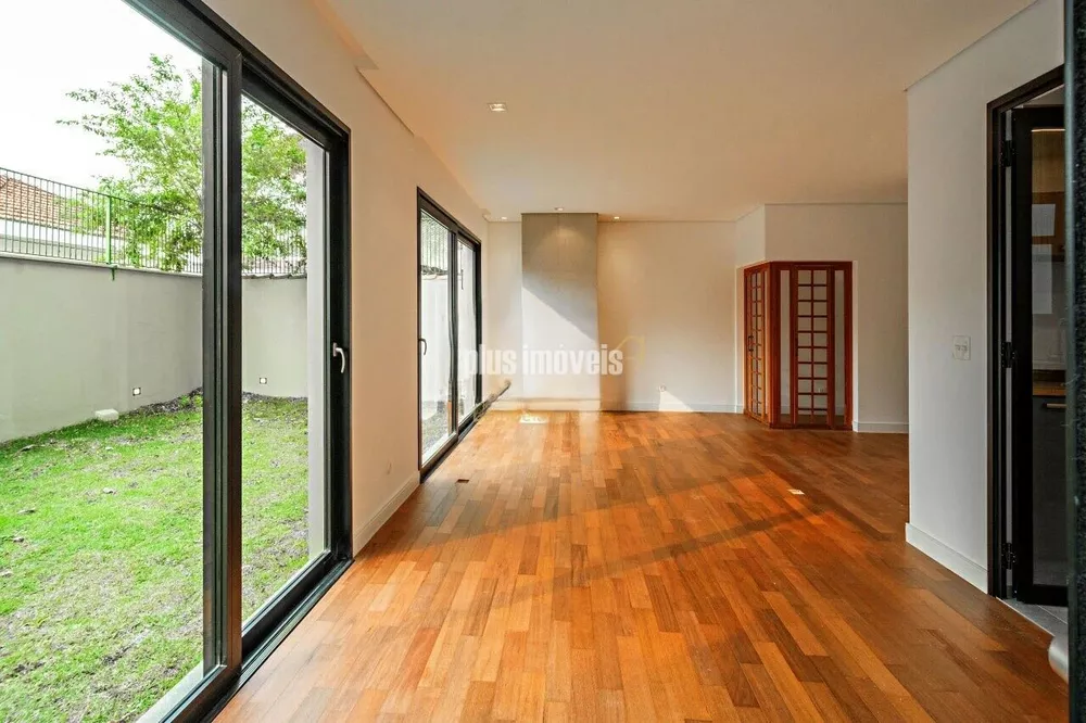 Casa à venda com 4 quartos, 218m² - Foto 12