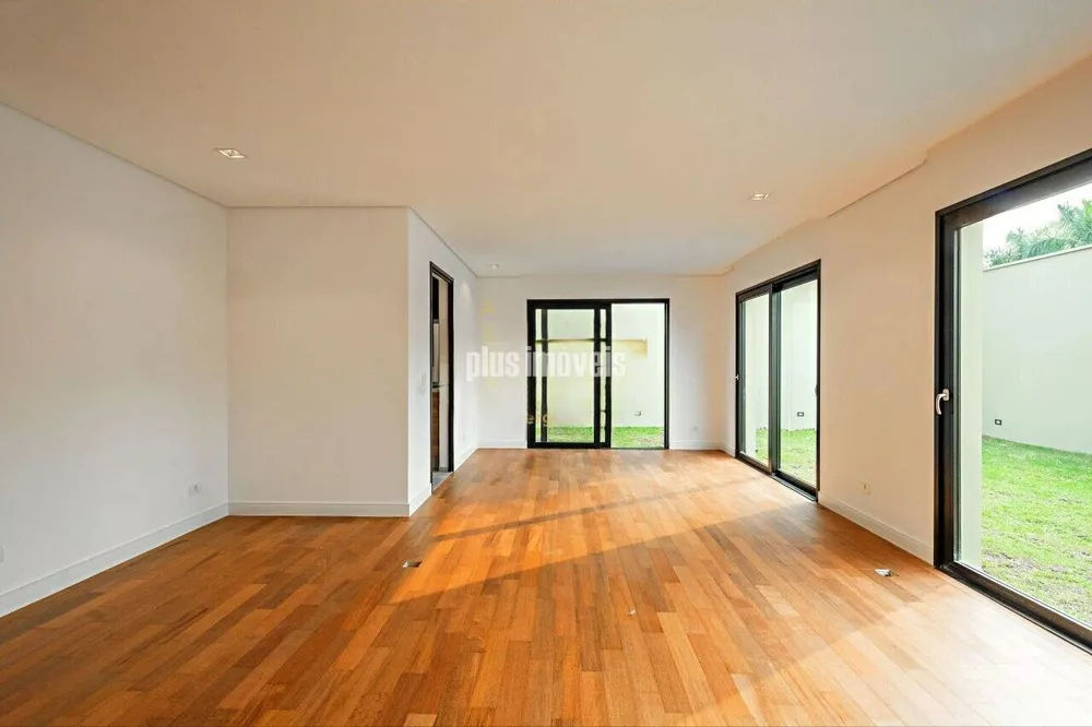 Casa à venda com 4 quartos, 218m² - Foto 9