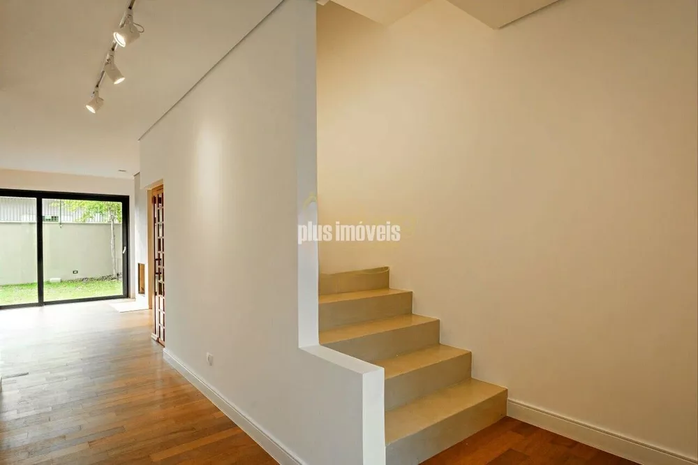 Casa à venda com 4 quartos, 218m² - Foto 8