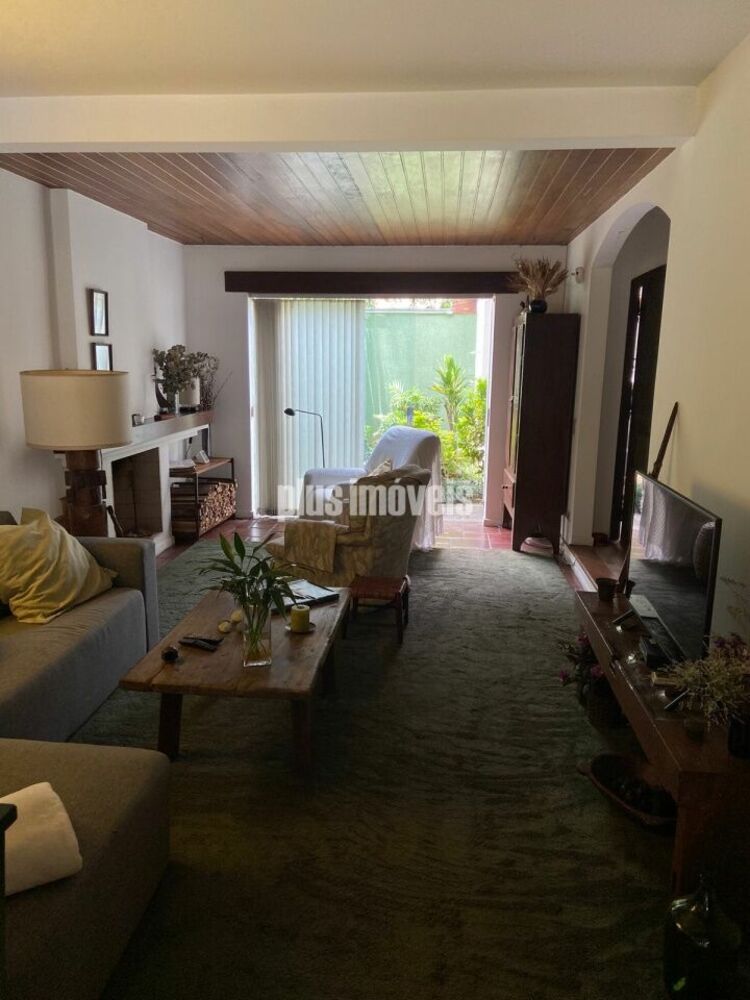 Casa, 4 quartos, 246 m² - Foto 2