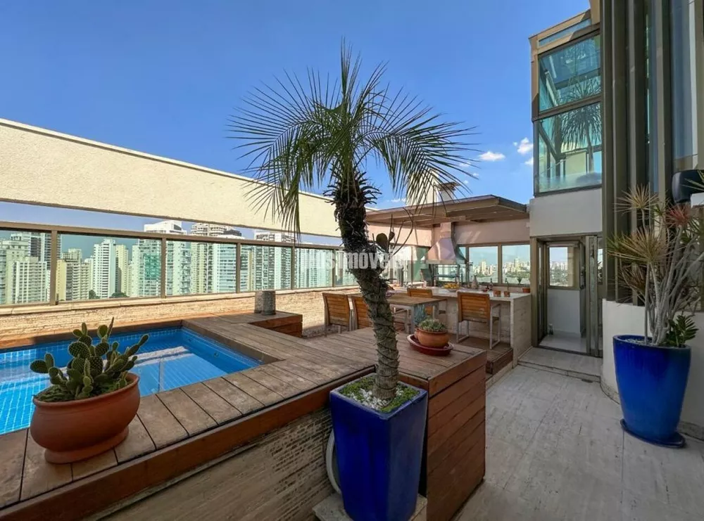 Apartamento, 3 quartos, 240 m² - Foto 1