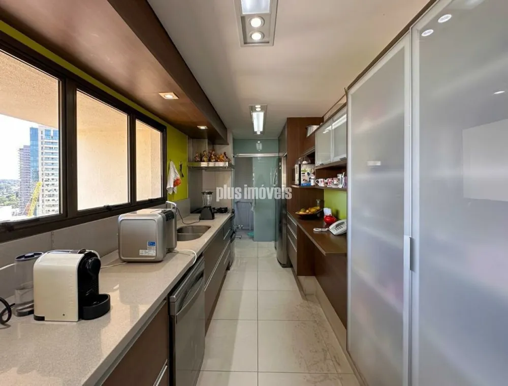 Apartamento, 3 quartos, 240 m² - Foto 8