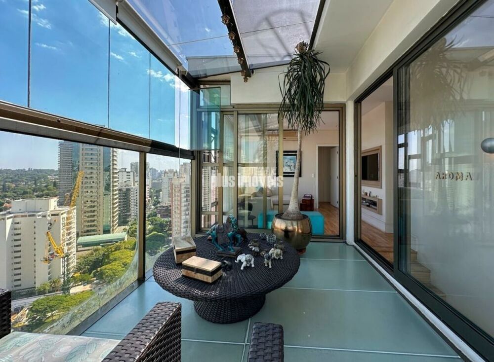Apartamento à venda com 3 quartos, 240m² - Foto 4