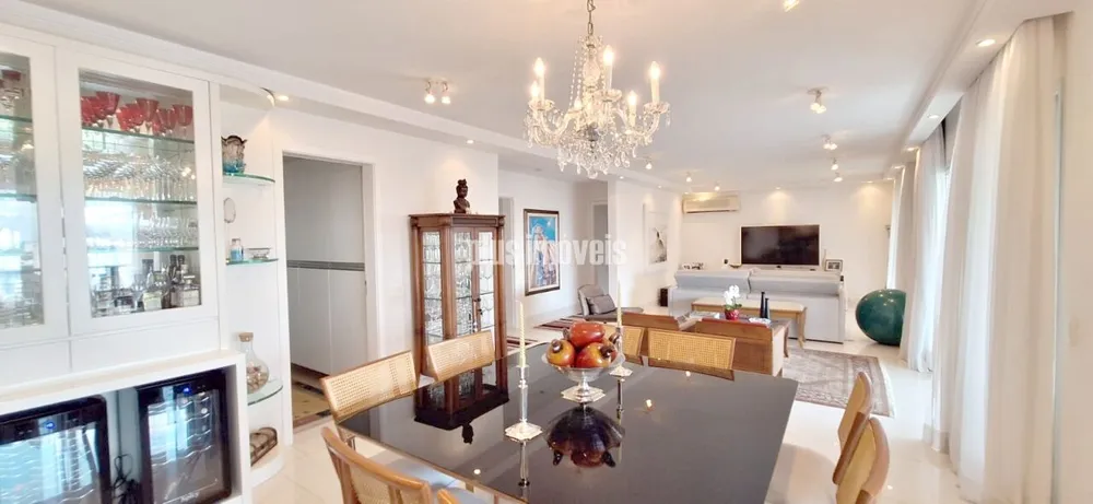 Apartamento, 4 quartos, 247 m² - Foto 2