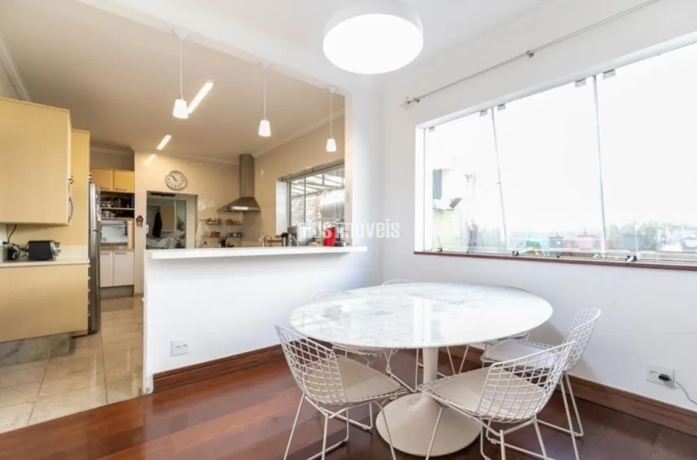Casa, 4 quartos, 619 m² - Foto 1