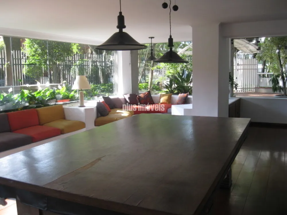 Apartamento, 3 quartos, 221 m² - Foto 2