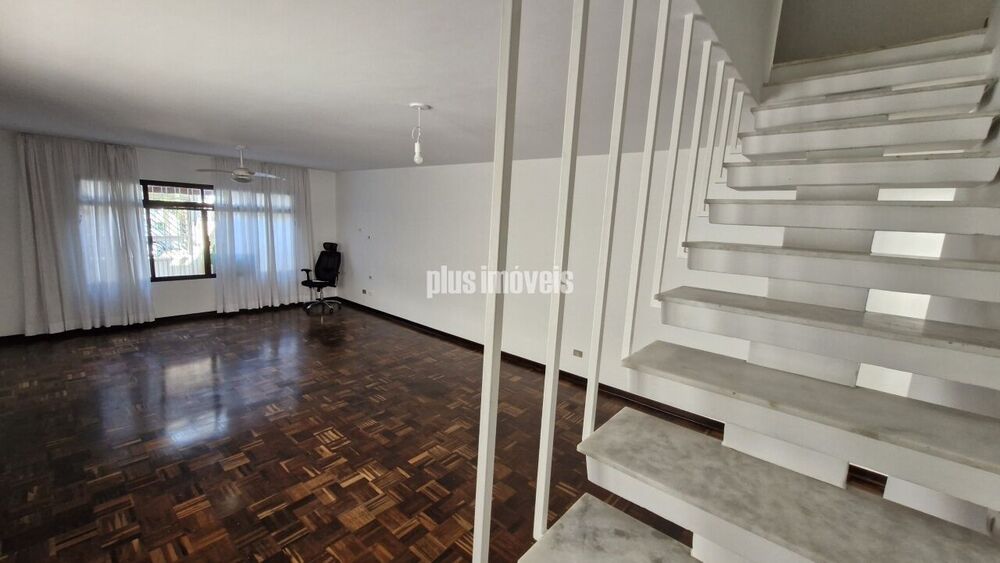 Casa, 3 quartos, 161 m² - Foto 1