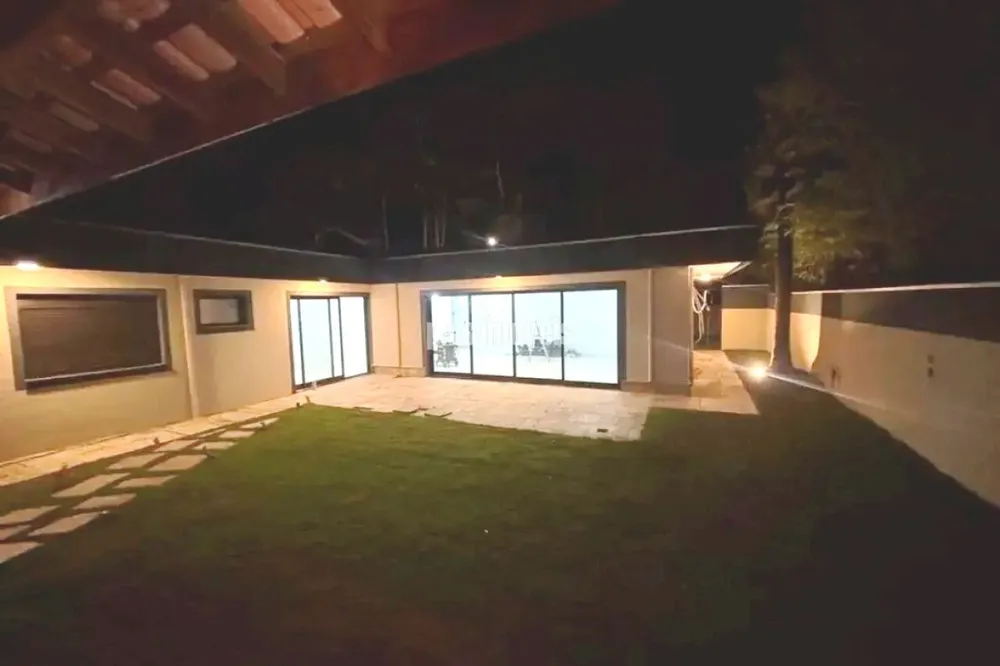Casa, 4 quartos, 550 m² - Foto 1