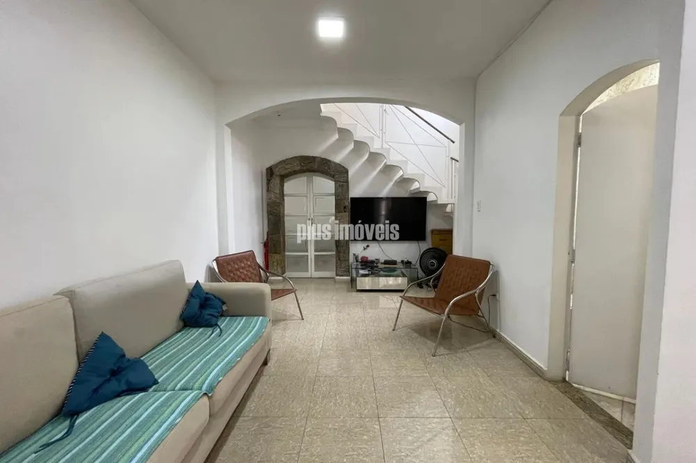Casa, 3 quartos, 180 m² - Foto 1