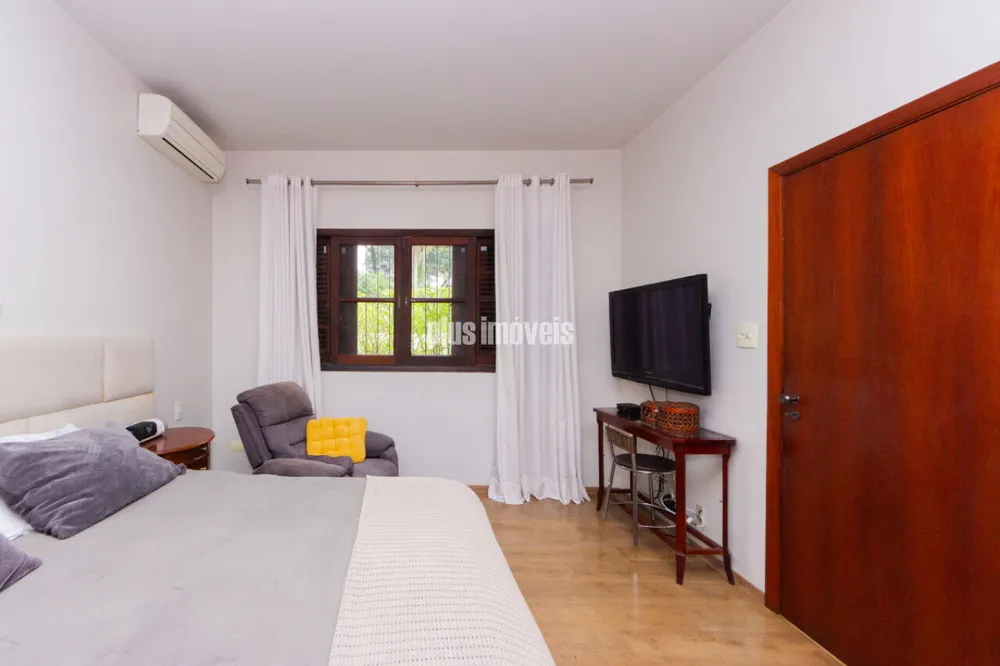 Casa, 4 quartos, 303 m² - Foto 2