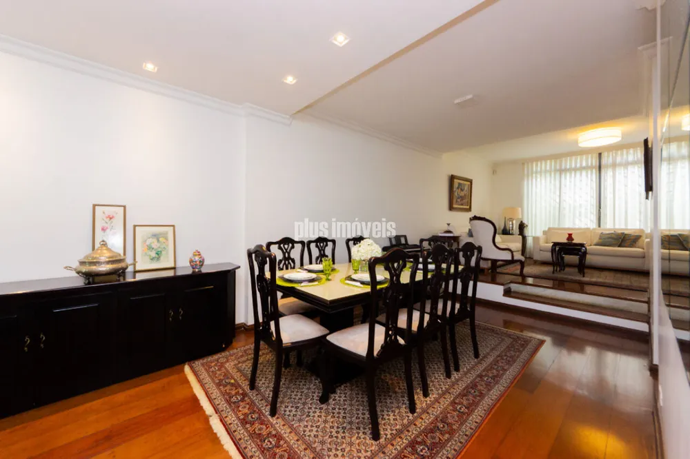 Casa, 4 quartos, 303 m² - Foto 1