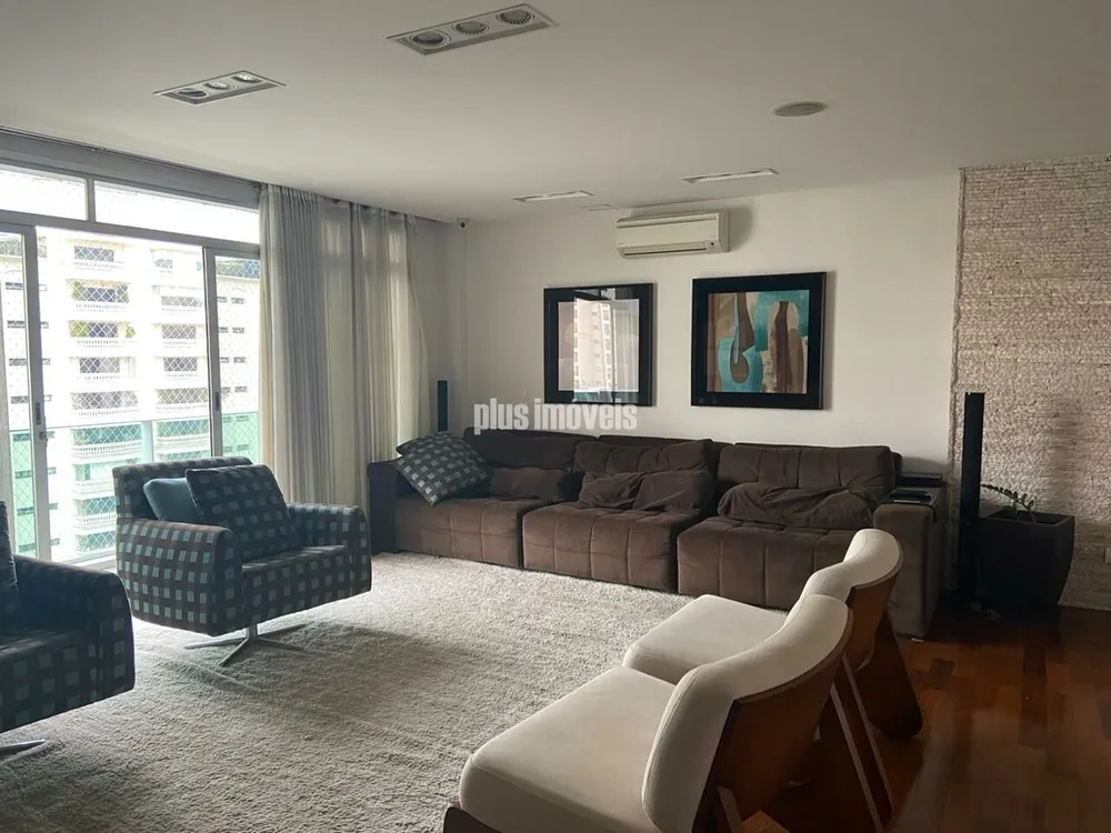 Apartamento, 3 quartos, 203 m² - Foto 1