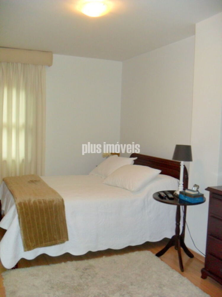 Casa, 3 quartos, 199 m² - Foto 1