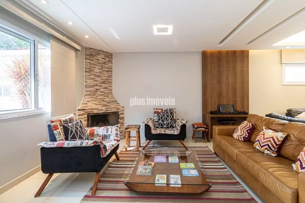 Casa de Condomínio à venda com 4 quartos, 307m² - Foto 1