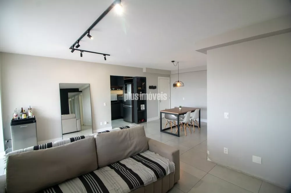 Apartamento à venda com 2 quartos, 90m² - Foto 4