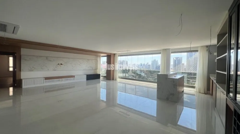Apartamento, 3 quartos, 186 m² - Foto 2