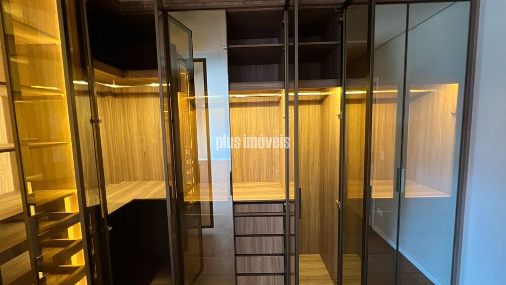 Apartamento, 3 quartos, 186 m² - Foto 2
