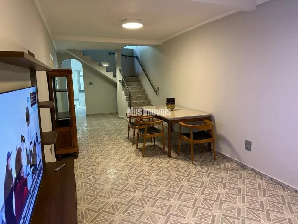 Casa à venda com 4 quartos, 215m² - Foto 4