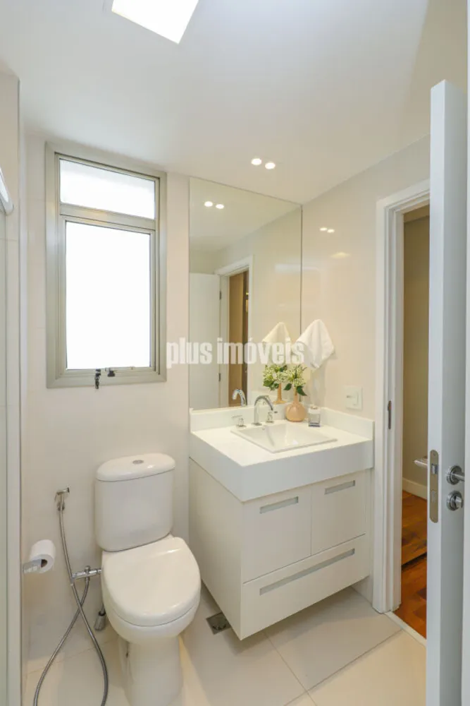 Apartamento, 3 quartos, 202 m² - Foto 2