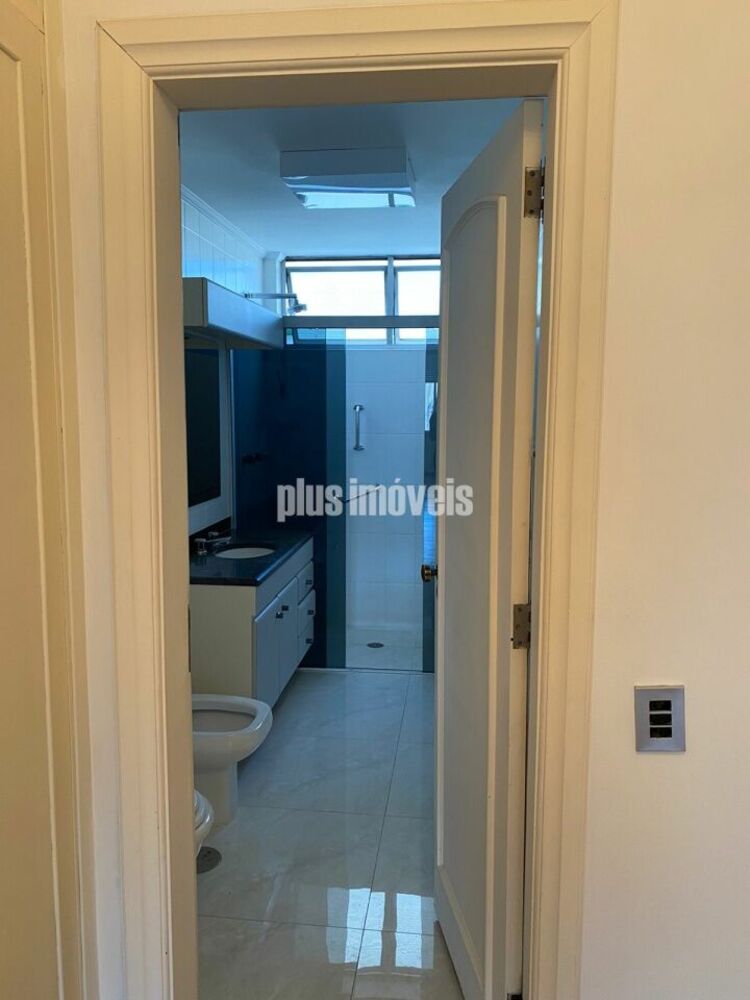 Apartamento, 3 quartos, 219 m² - Foto 2