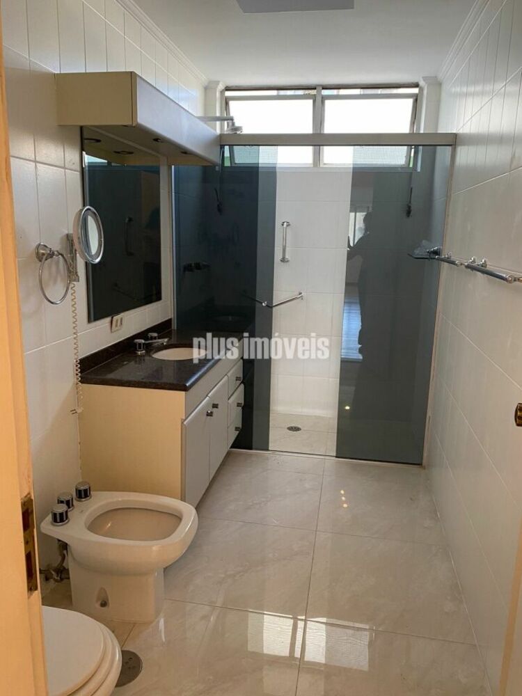 Apartamento, 3 quartos, 219 m² - Foto 1