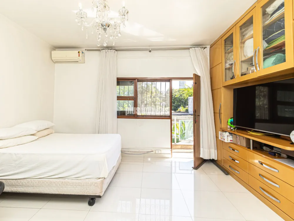 Casa, 5 quartos, 735 m² - Foto 1