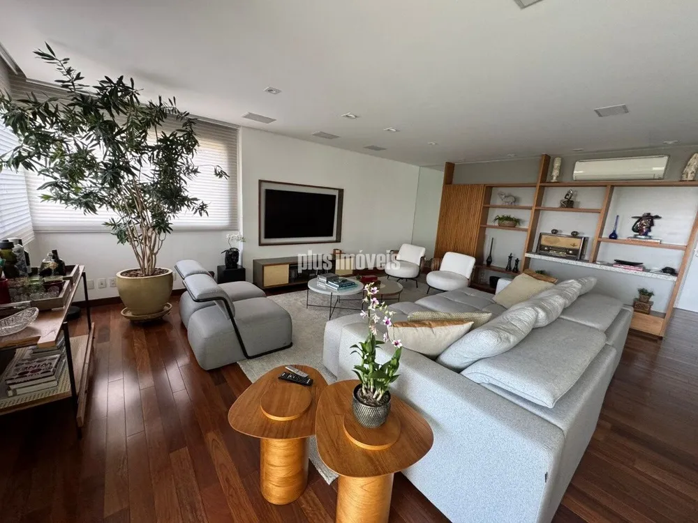 Apartamento, 3 quartos, 240 m² - Foto 2