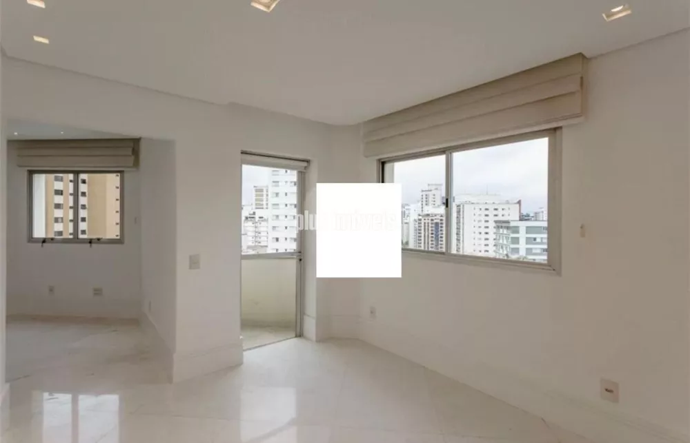 Apartamento à venda com 3 quartos, 210m² - Foto 4