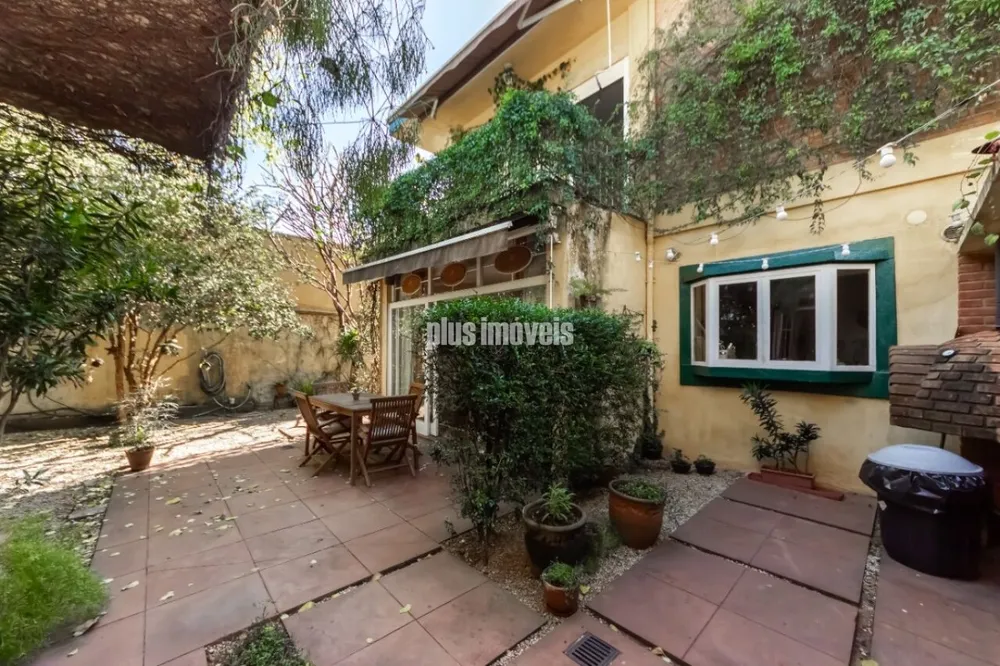 Casa, 4 quartos, 306 m² - Foto 2