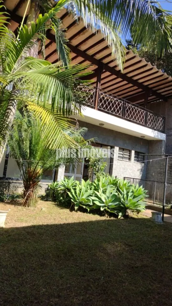 Casa à venda com 3 quartos, 450m² - Foto 1