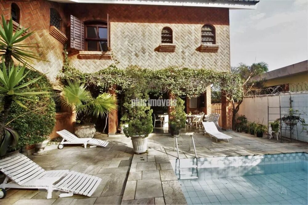 Casa à venda com 6 quartos, 600m² - Foto 3