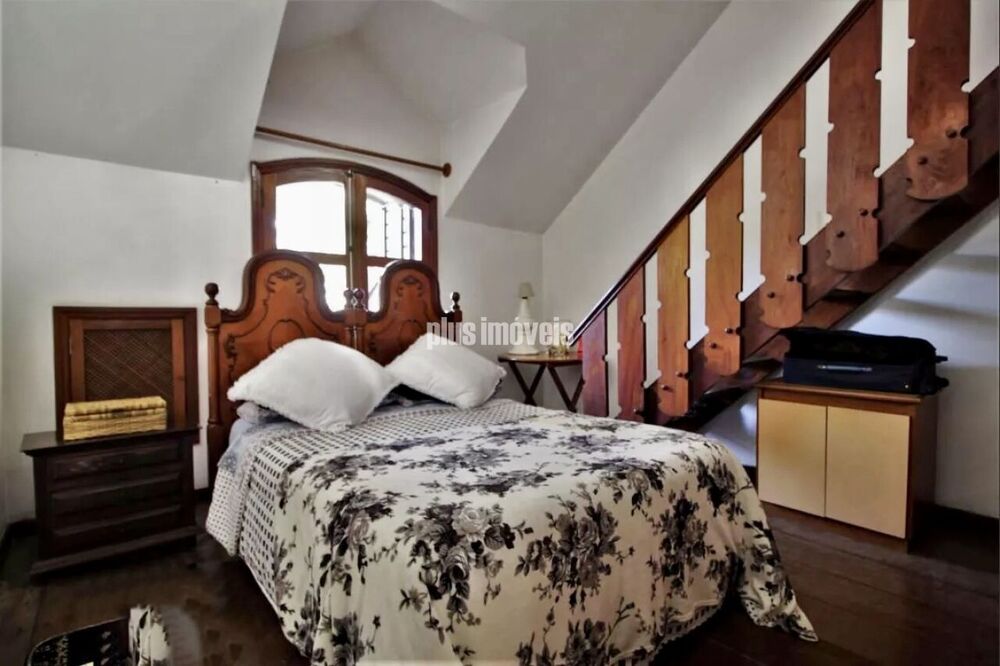 Casa à venda com 6 quartos, 600m² - Foto 49