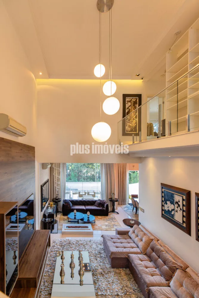 Casa, 4 quartos, 440 m² - Foto 1