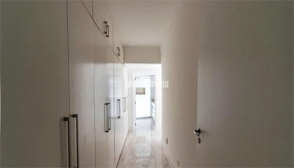 Apartamento, 3 quartos, 210 m² - Foto 1