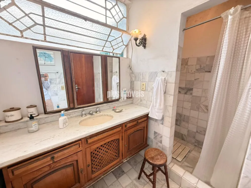 Casa, 4 quartos, 290 m² - Foto 1