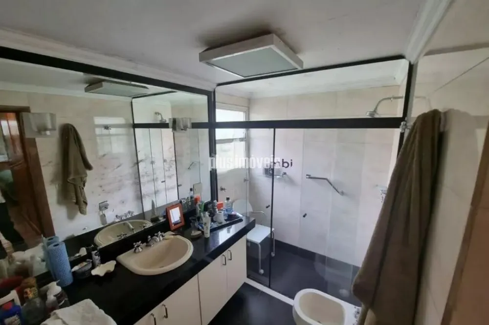 Apartamento, 3 quartos, 200 m² - Foto 1