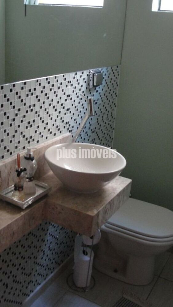 Casa, 4 quartos, 240 m² - Foto 4