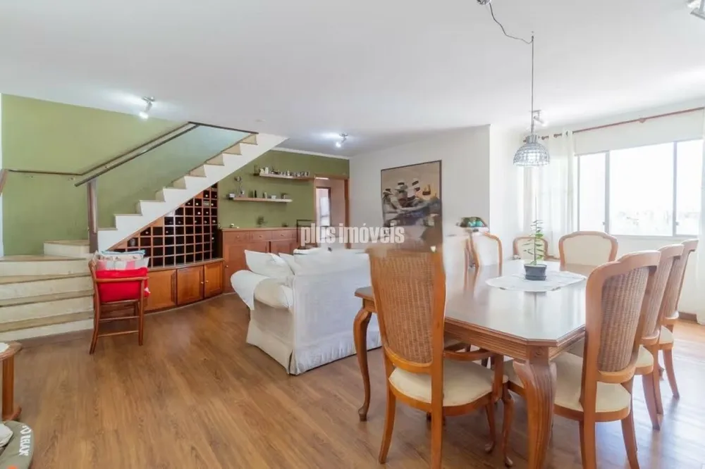 Apartamento, 3 quartos, 243 m² - Foto 1
