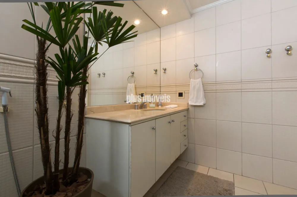 Apartamento, 4 quartos, 235 m² - Foto 1