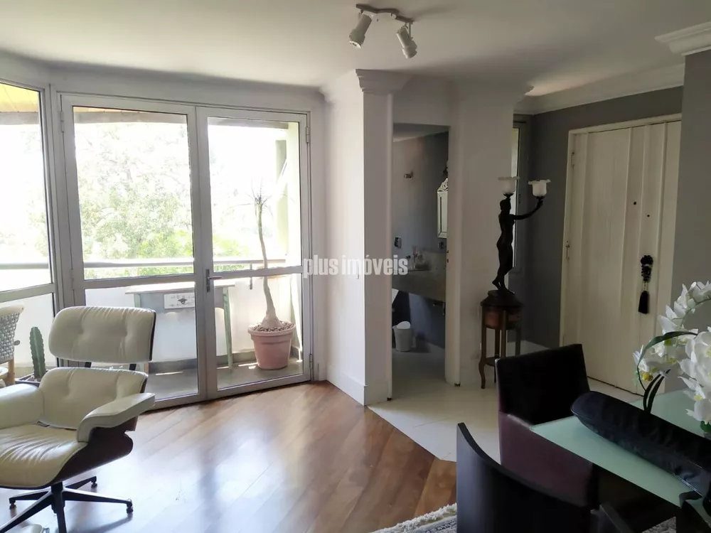 Apartamento à venda com 3 quartos, 165m² - Foto 8