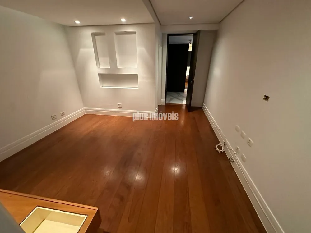 Apartamento, 3 quartos, 245 m² - Foto 11