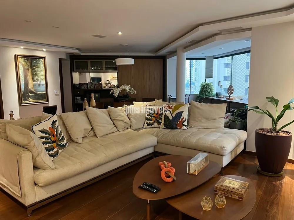 Apartamento, 3 quartos, 168 m² - Foto 1