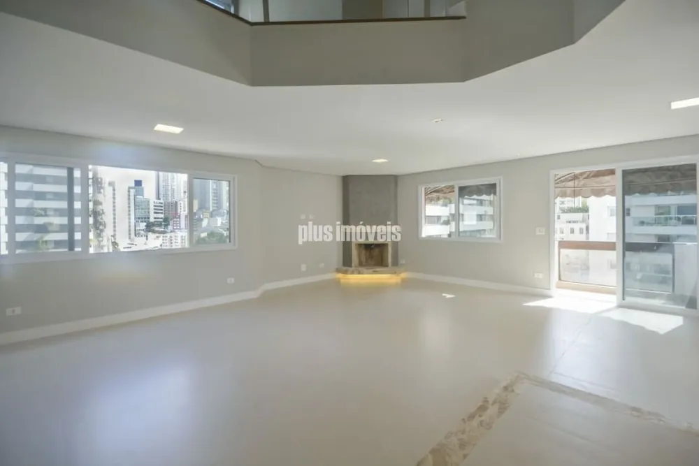 Apartamento, 4 quartos, 220 m² - Foto 2
